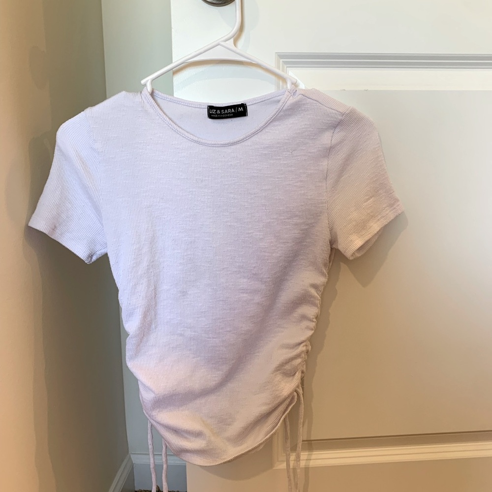 Liz and Sara cropped white tee, with ruched sides